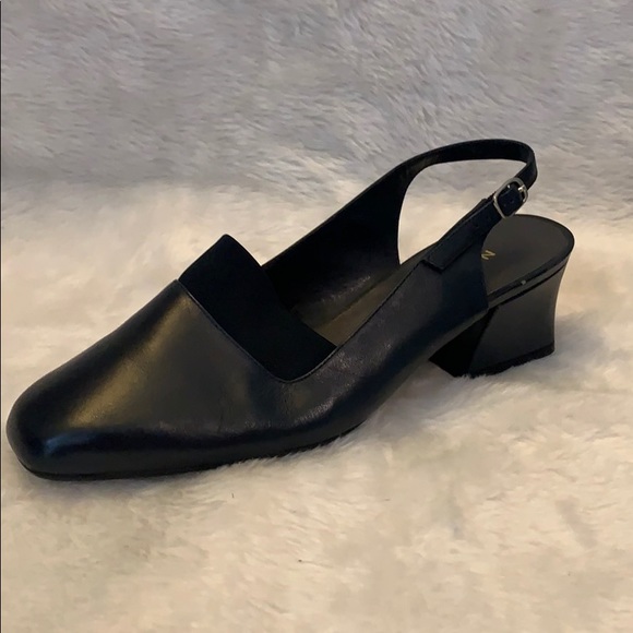 naturalizer paxton platform pump